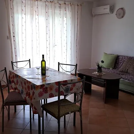 Cozy Appartement Baška