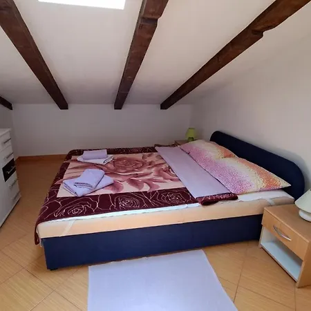 Cozy 아파트 *