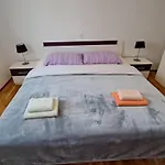 Cozy דירה באסקה
