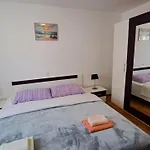Cozy דירה באסקה