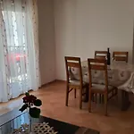 Cozy דירה באסקה